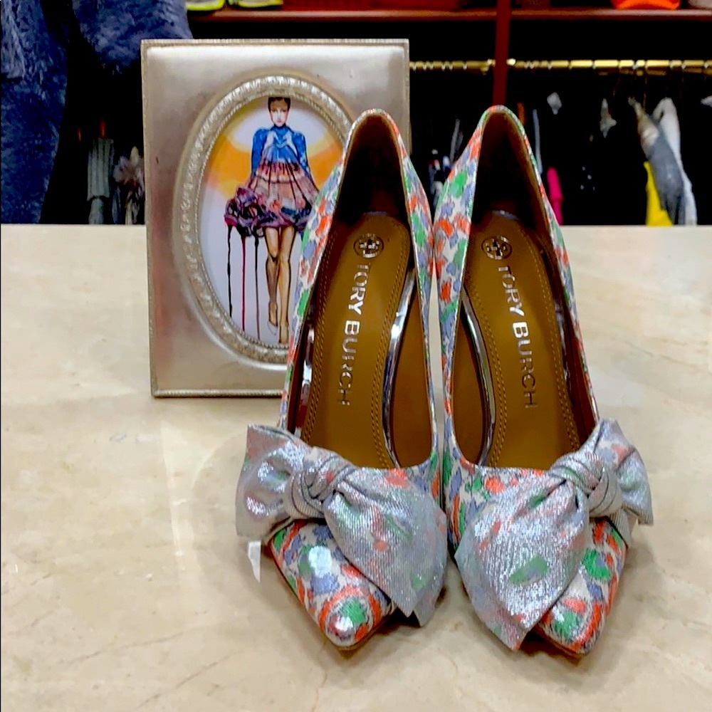 TORY BURCH 110MM BOW PUMP CHINE LUREX JACQUARD FABRIC SILVER HEEL 8 1/2 - Picture 4 of 13